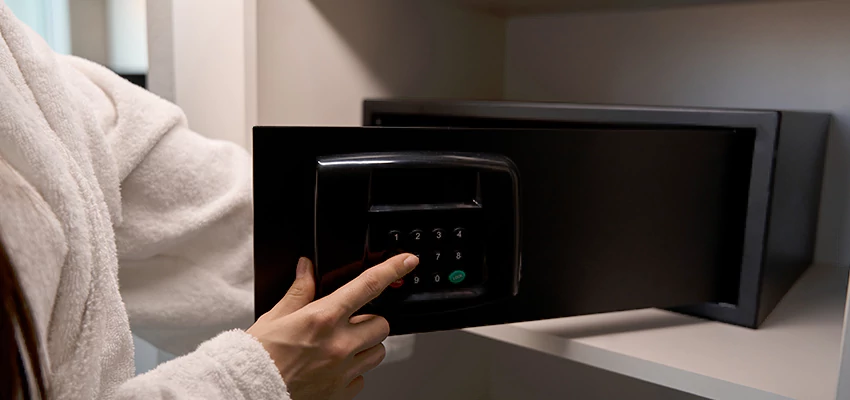 Safe Unlocking Service Company in Saratoga, California