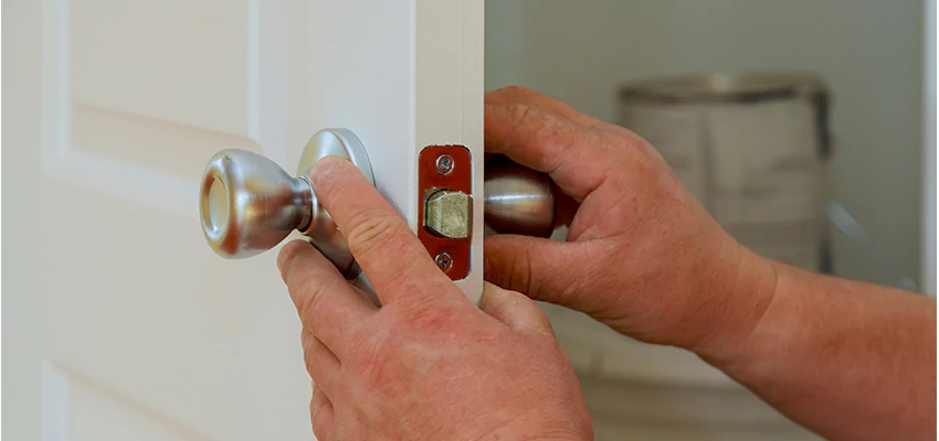 AAA Locksmiths For lock Replacement in Saratoga, California